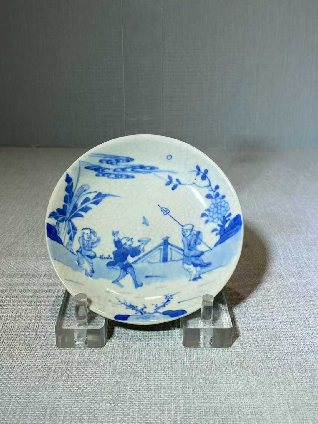 浆胎青花婴戏图小碟