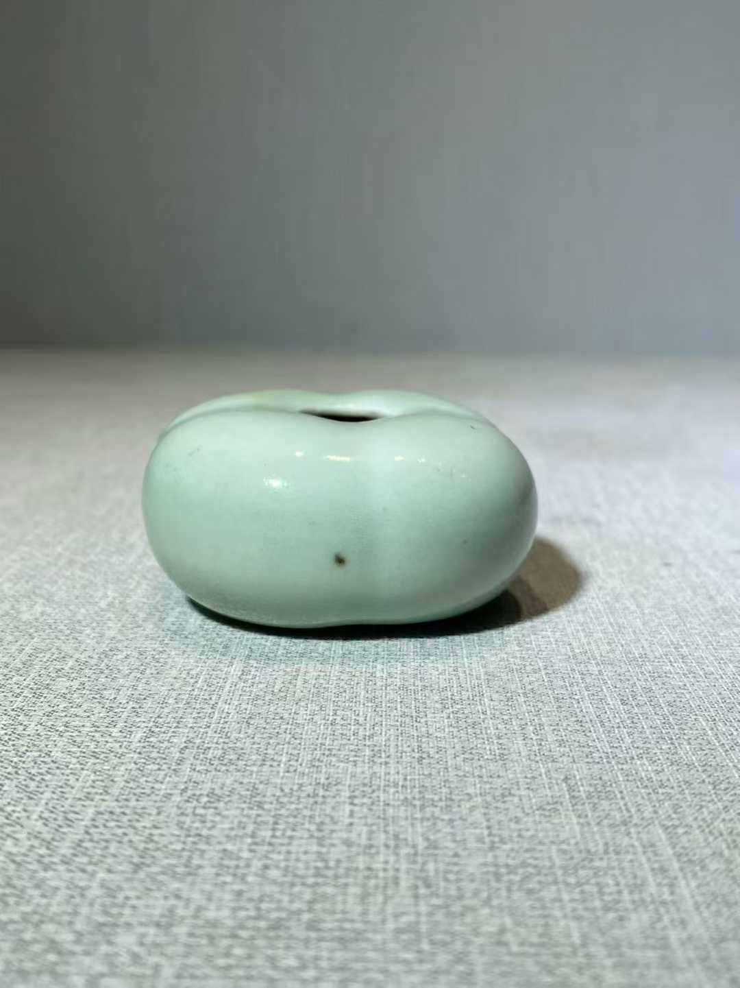 粉青釉柿子形水盂