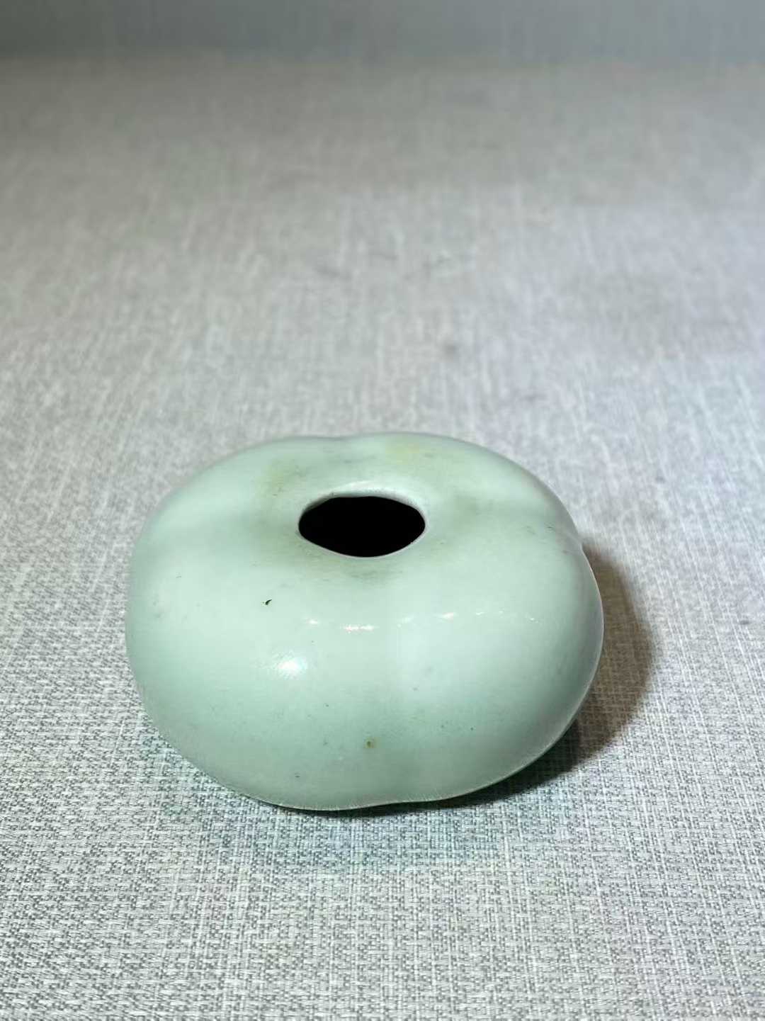 粉青釉柿子形水盂