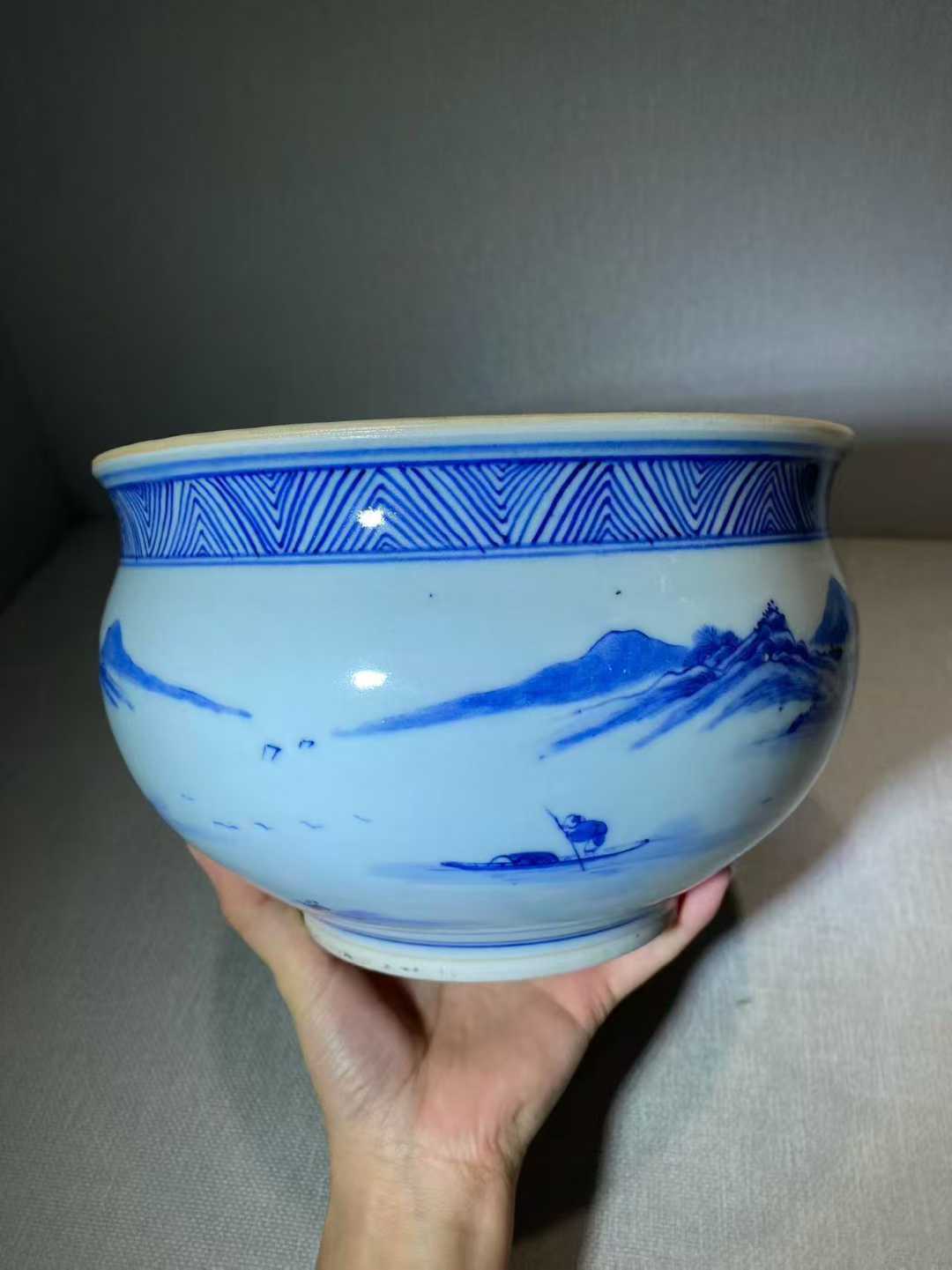 青花山水人物故事香炉