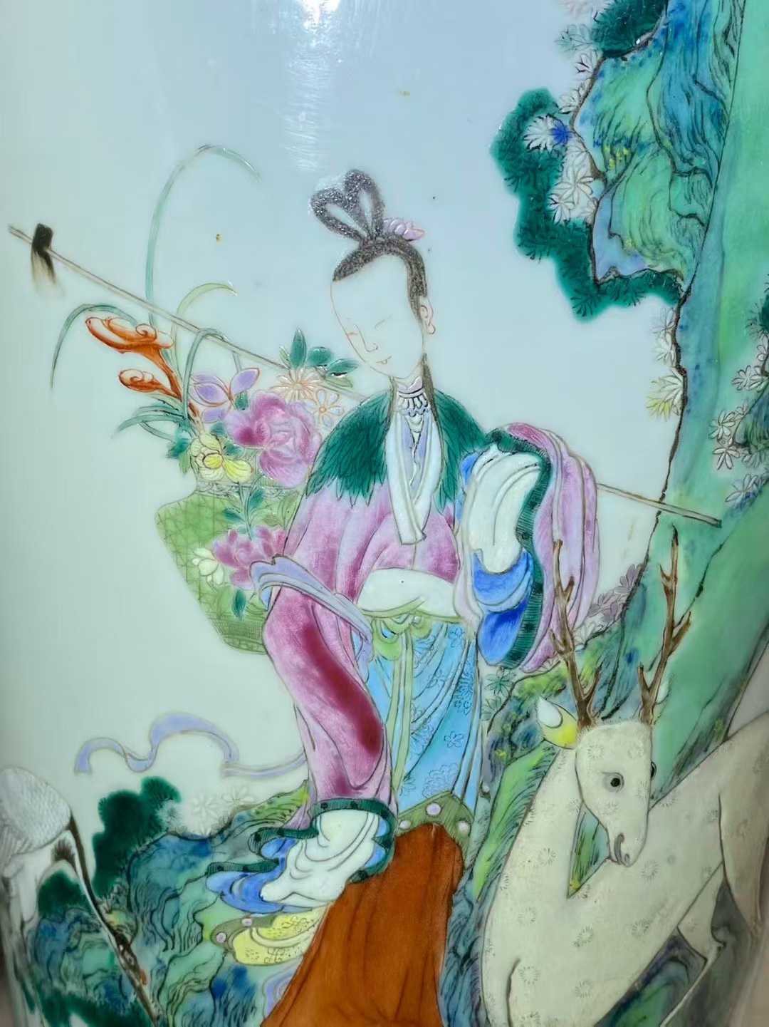 粉彩麻姑献寿棒槌瓶