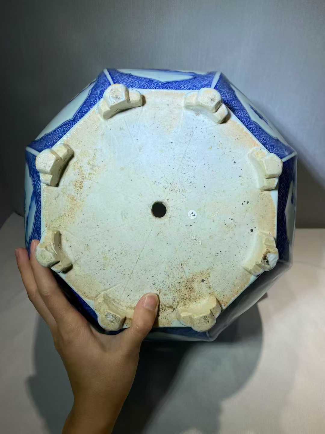 青花山水人物四季花卉八方花盆