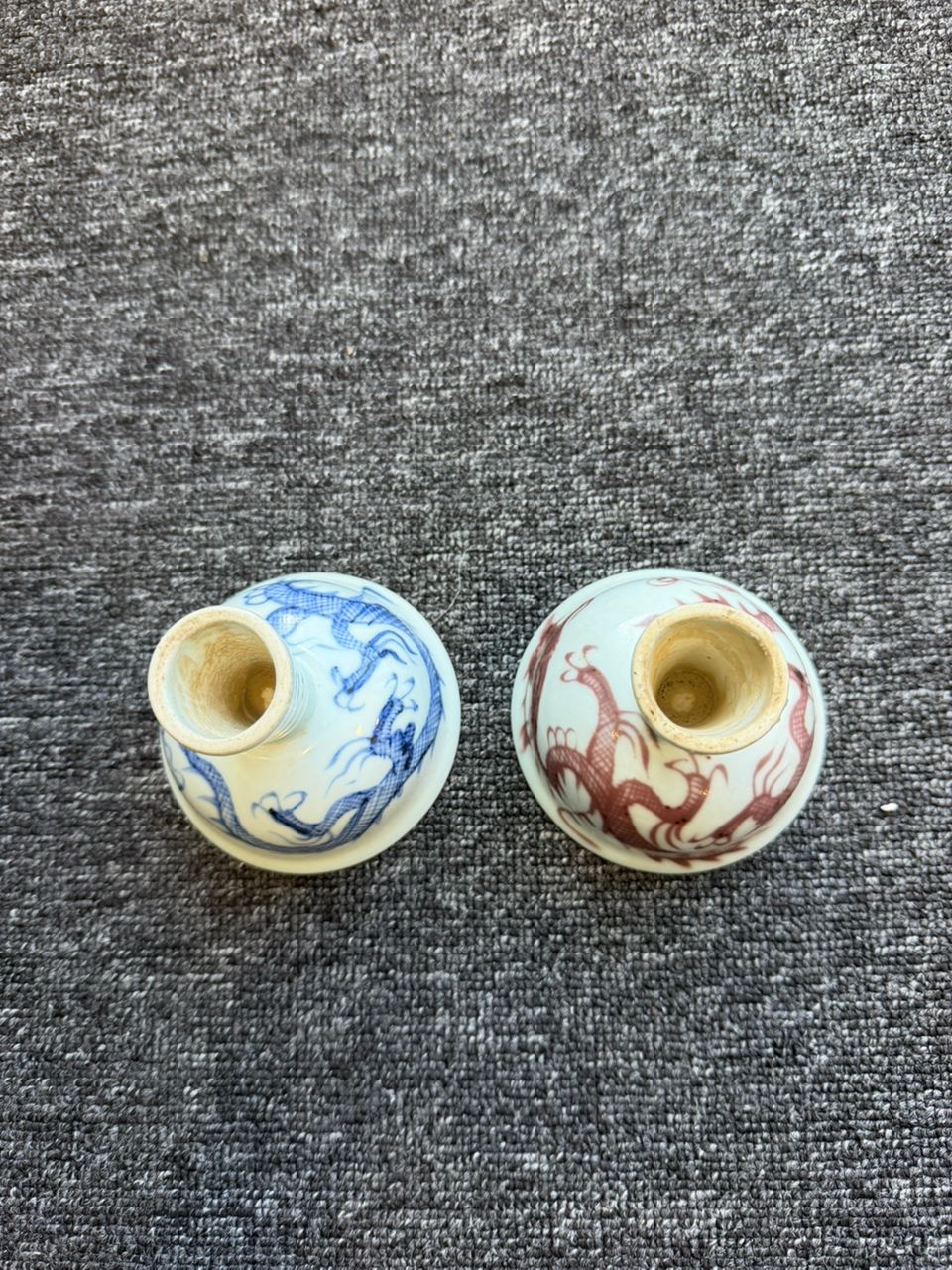 青花釉里红龙纹高足杯一对