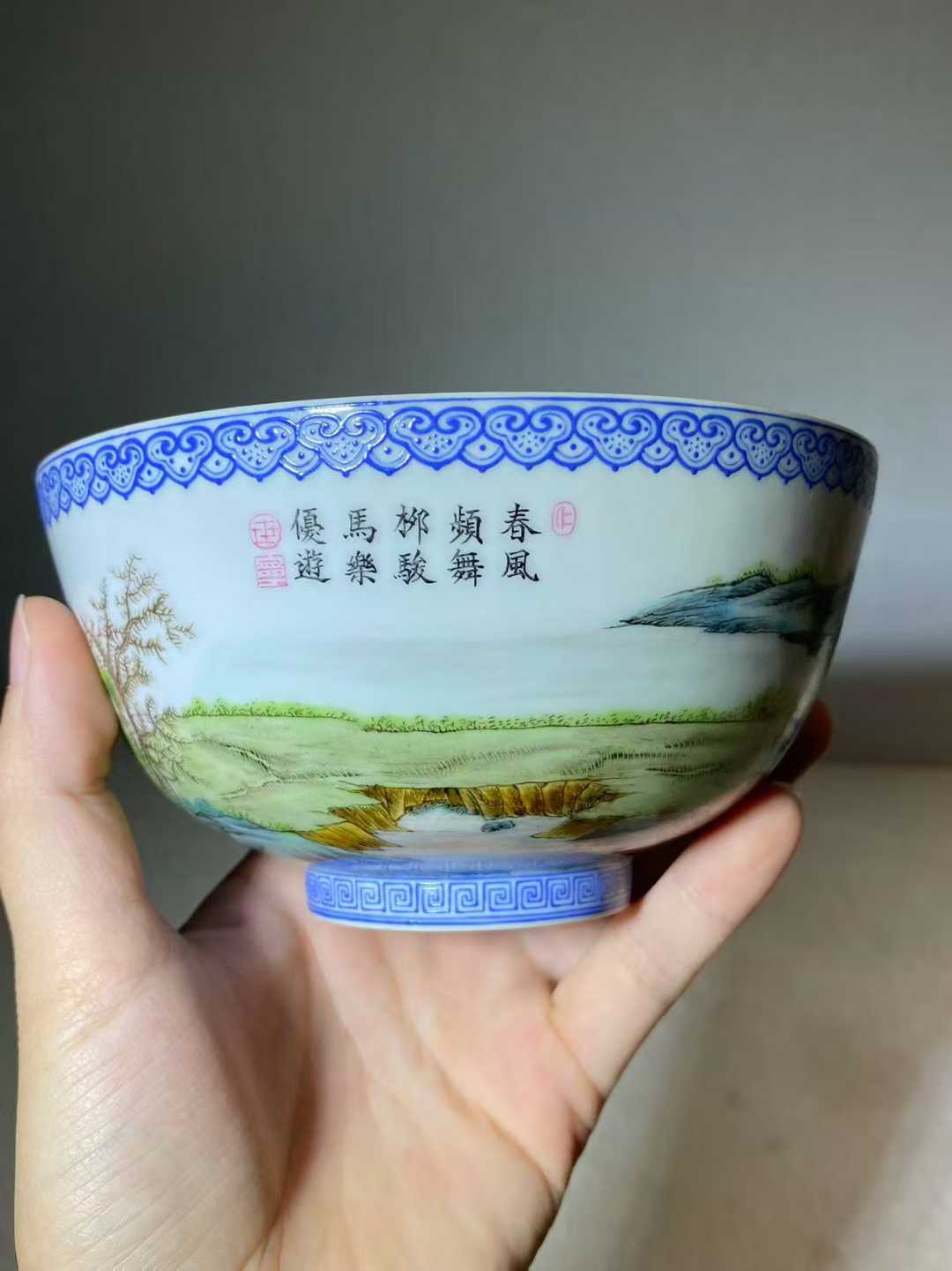 珐琅彩八骏图诗文碗一对