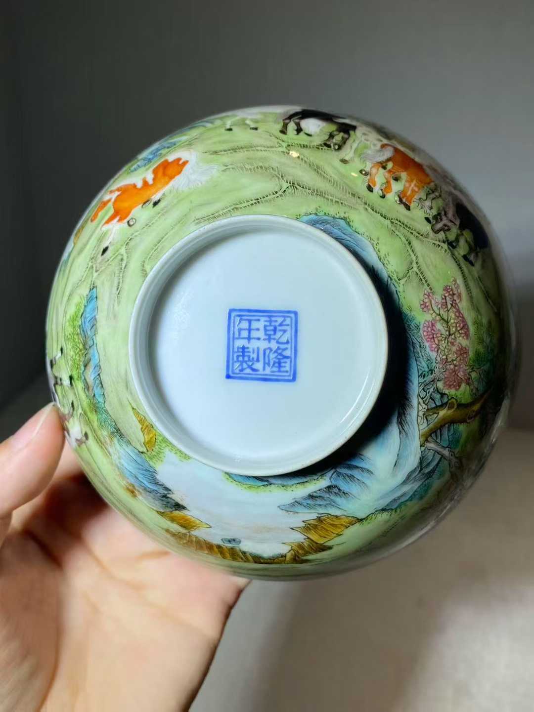 珐琅彩八骏图诗文碗一对