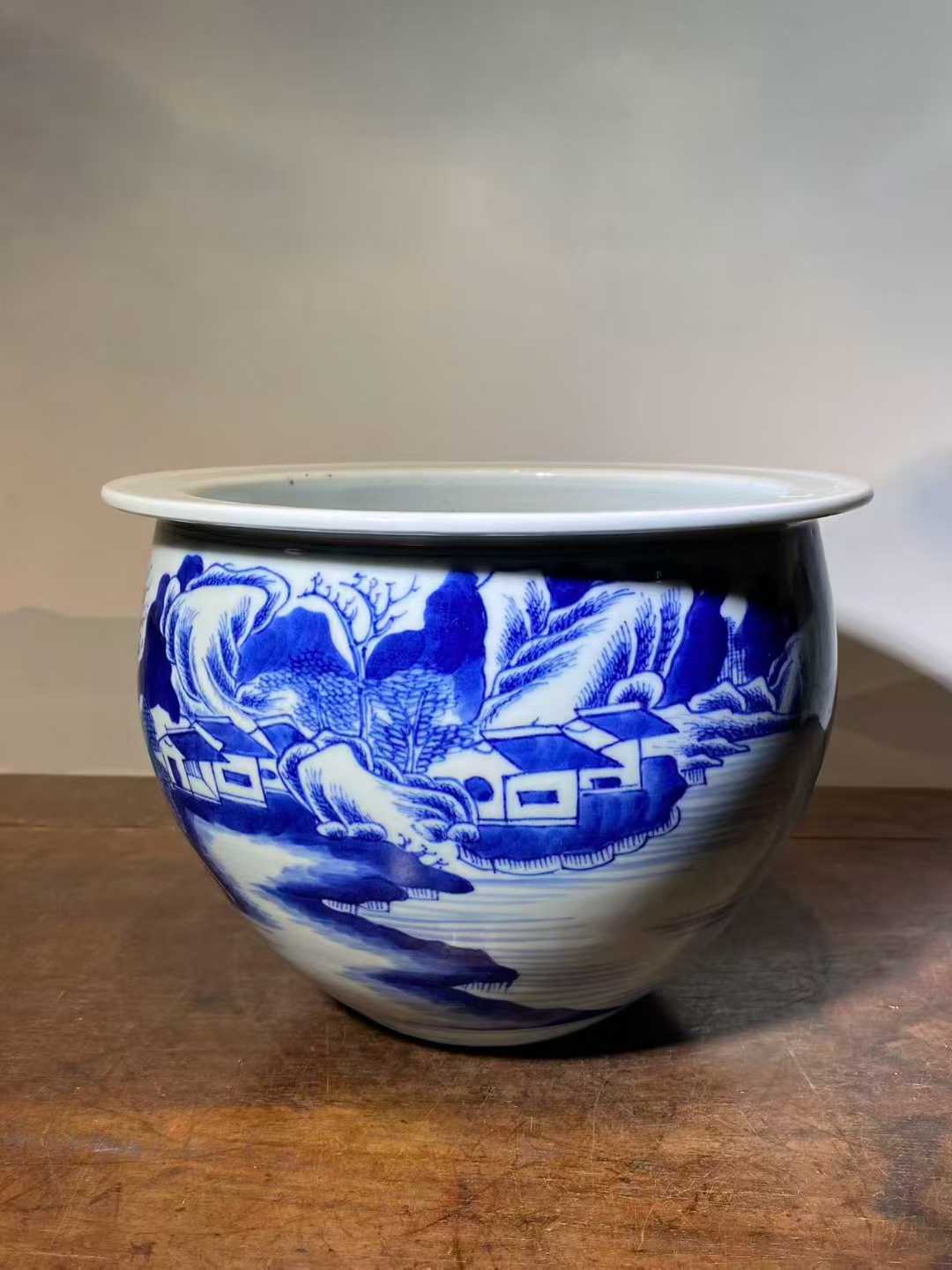 青花山水人物纹案头缸