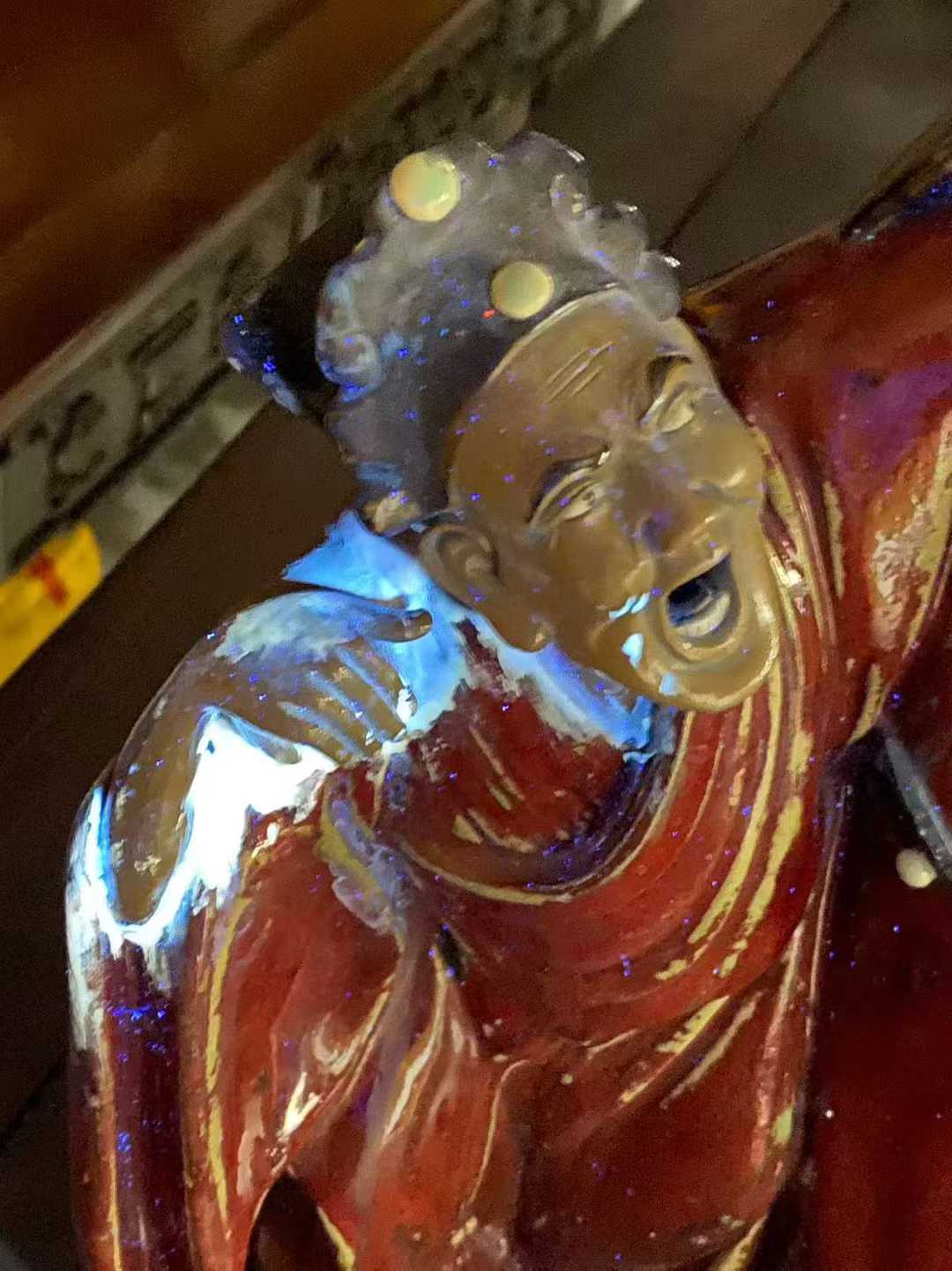石湾窑红釉李白醉酒塑像 款：权隆制