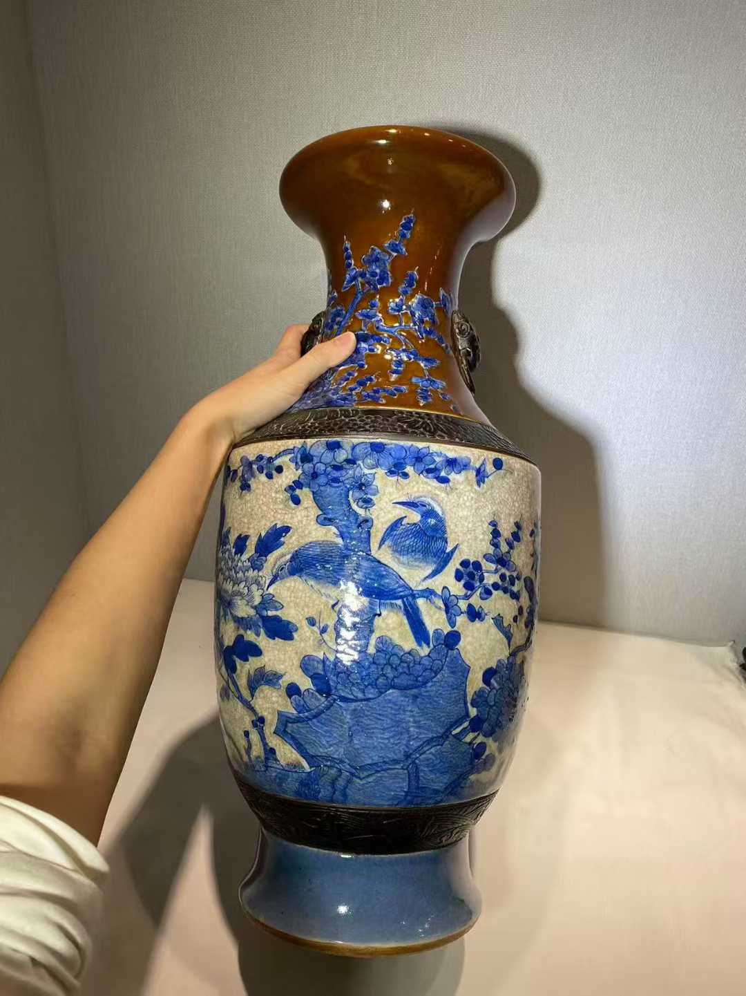三色哥釉青花花鸟纹铺首大瓶一对