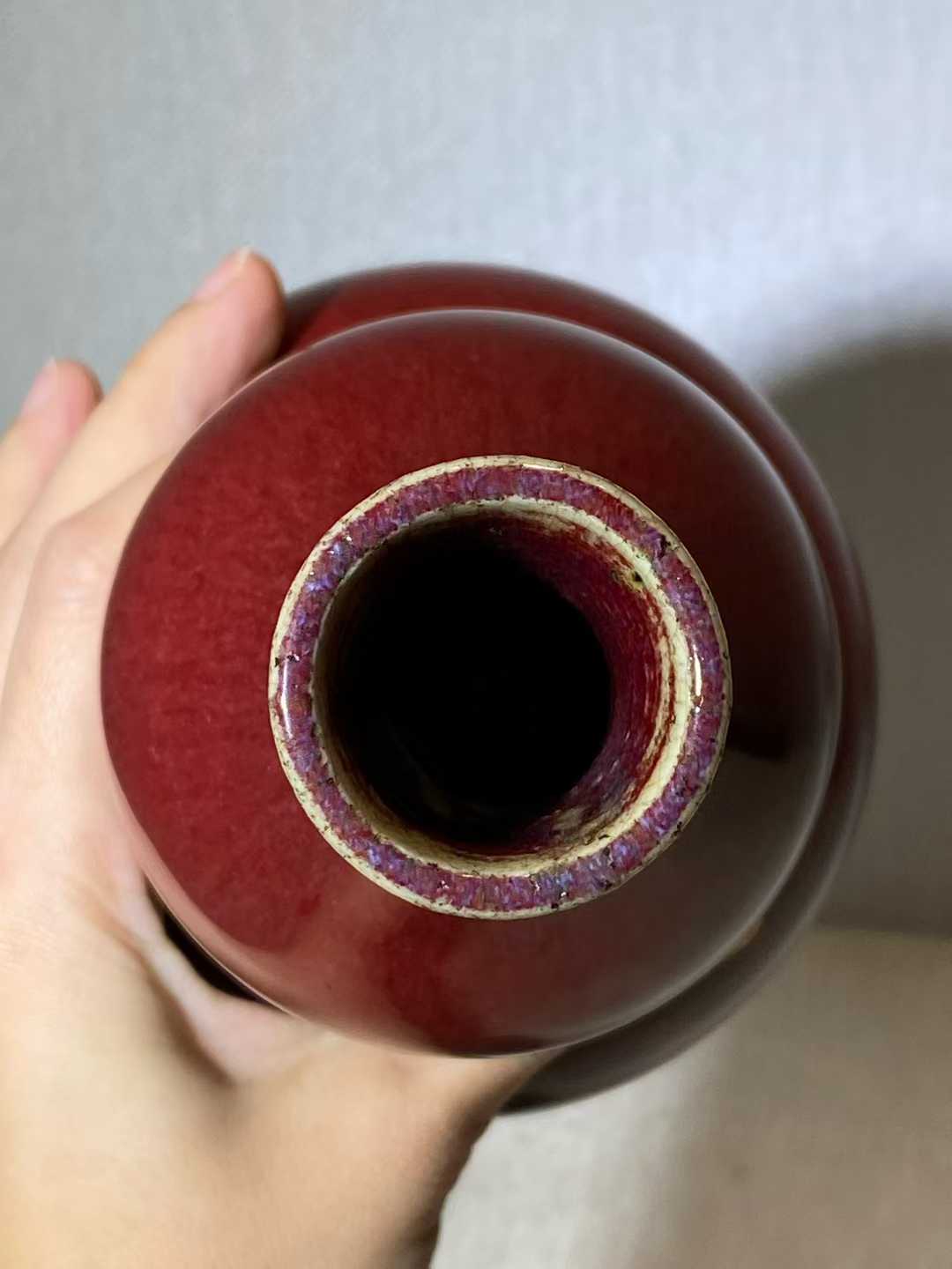 均红釉葫芦瓶 款：乾隆年制