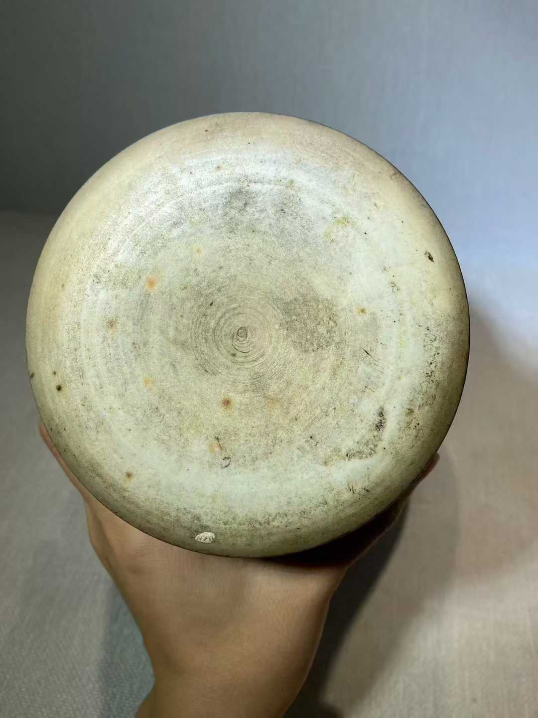 茄皮紫釉梅瓶