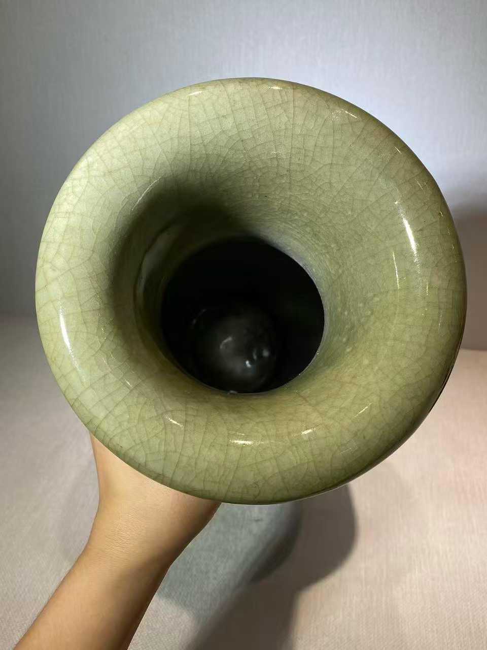 绿哥釉撇口尊一对