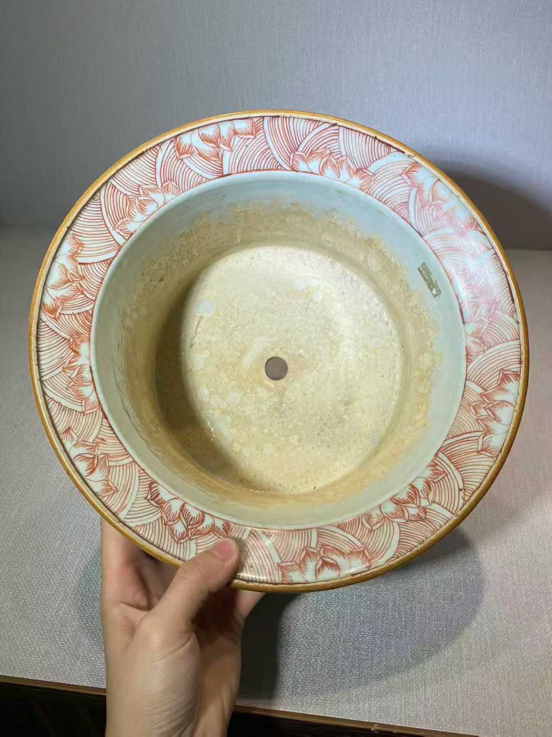 粉彩四季花纹花盆