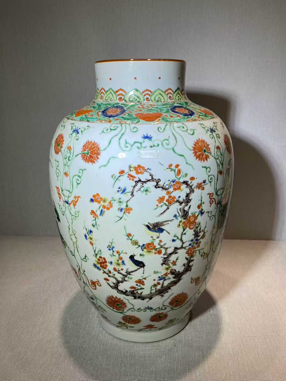 五彩花鸟纹罐