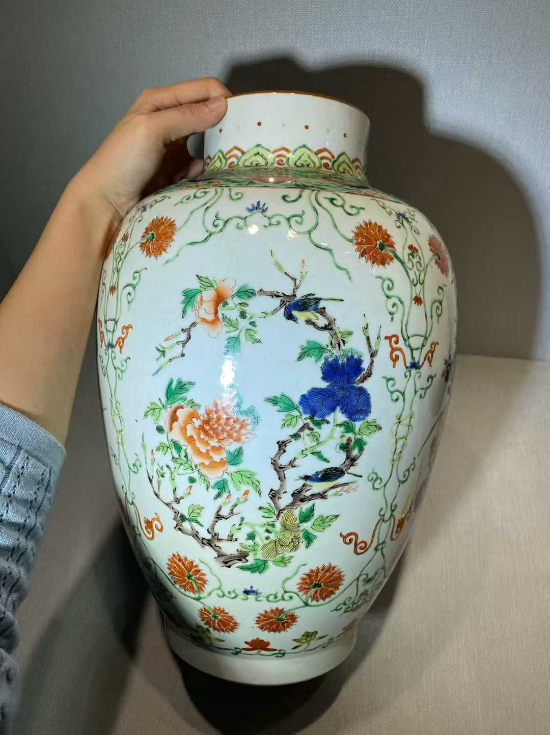五彩花鸟纹罐