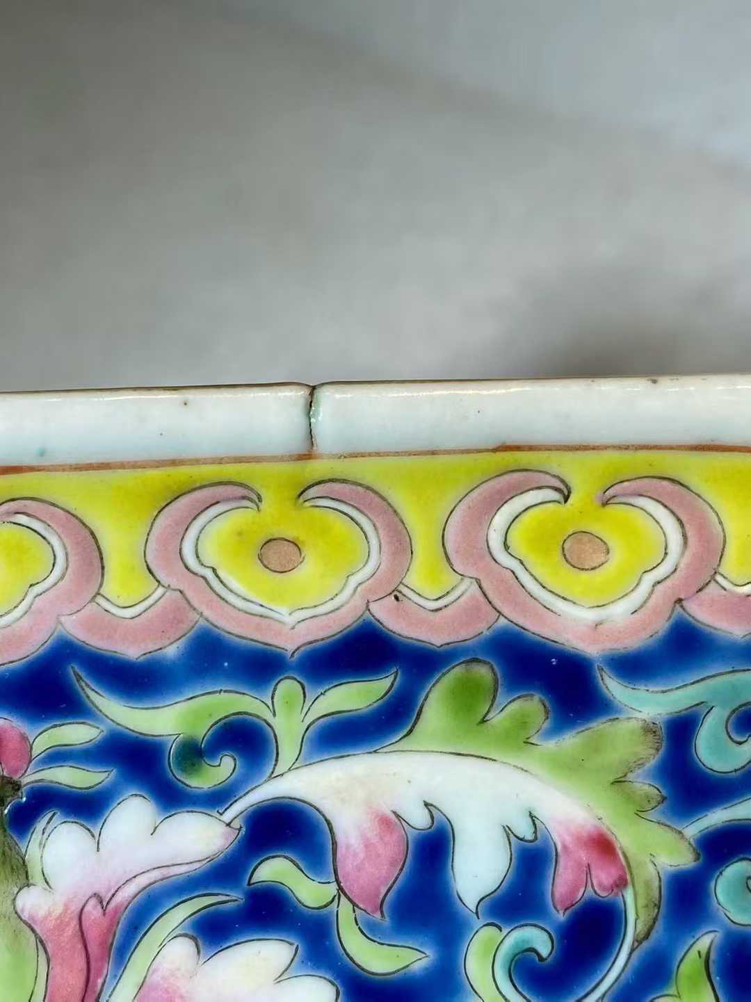 粉彩仙鹤花卉纹供盘 矾红六字款：大清道光年制