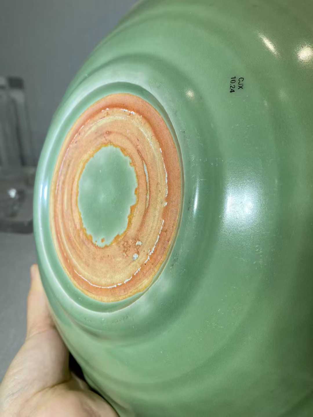 龙泉窑花口盘