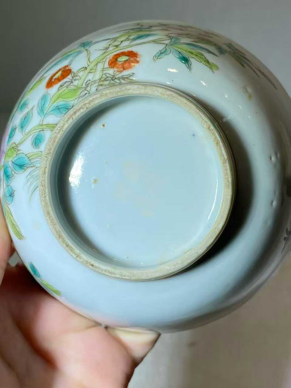 粉彩牡丹纹茶杯 款：德隆珍品