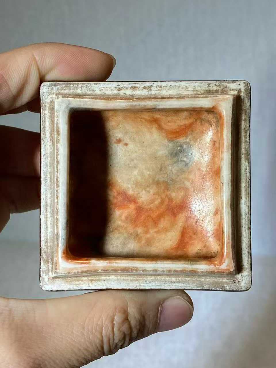 仿木纹釉描金果篮纹四方印盒 款：大清雍正年制