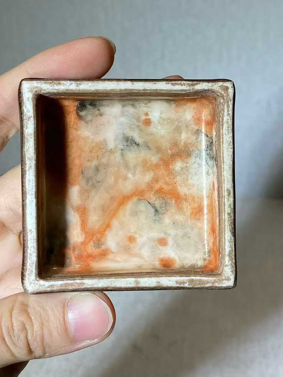 仿木纹釉描金果篮纹四方印盒 款：大清雍正年制