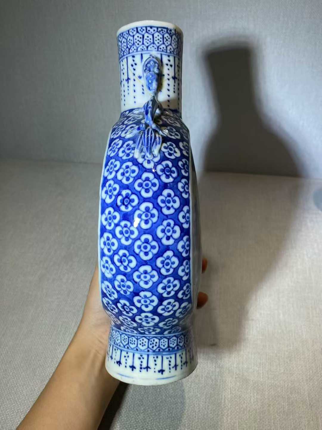 青花山水人物抱月瓶一对