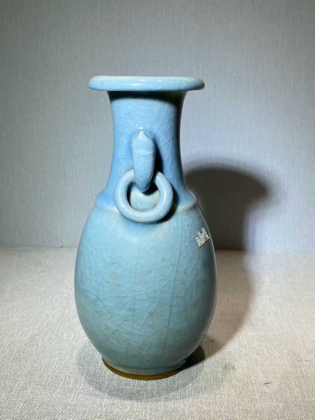蓝哥釉双环耳瓶