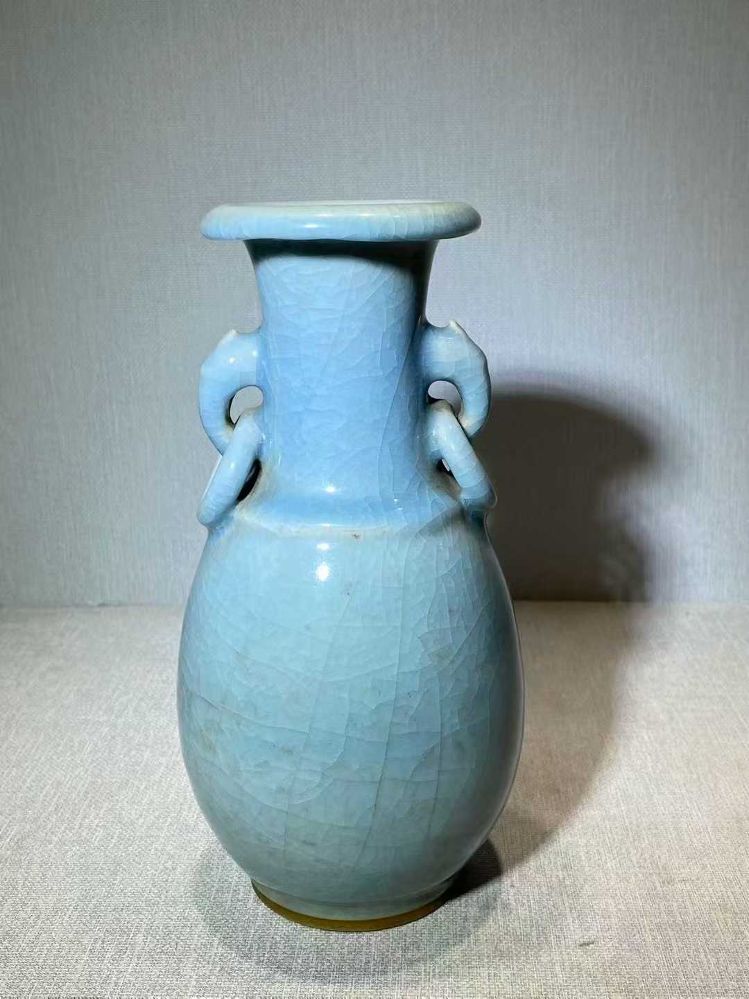 蓝哥釉双环耳瓶