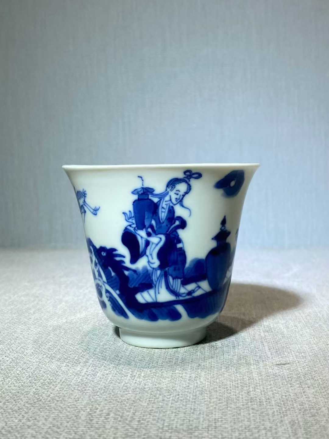 青花仙人乘槎铃铛杯