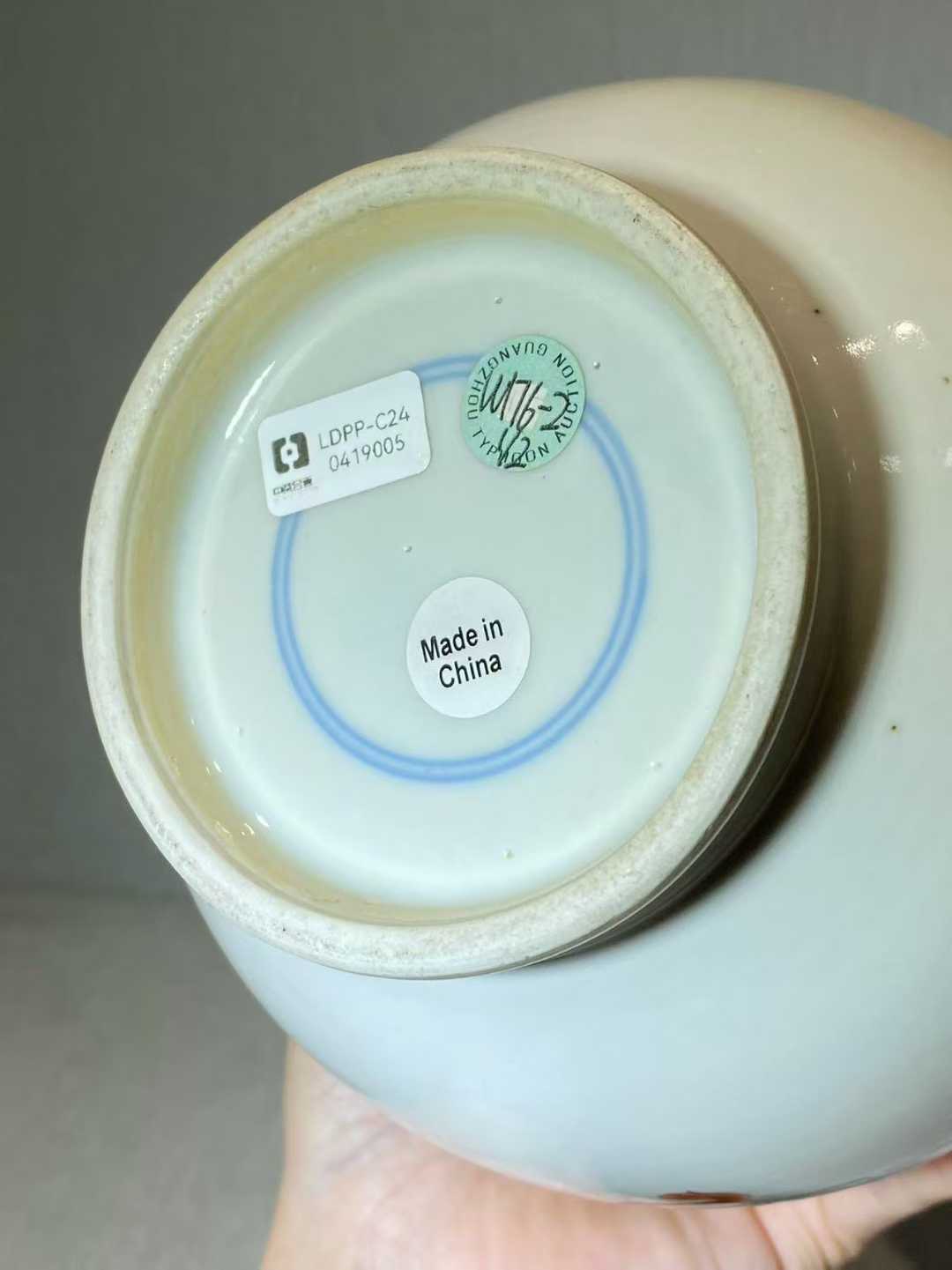 粉彩无双谱诗文玉壶春瓶
