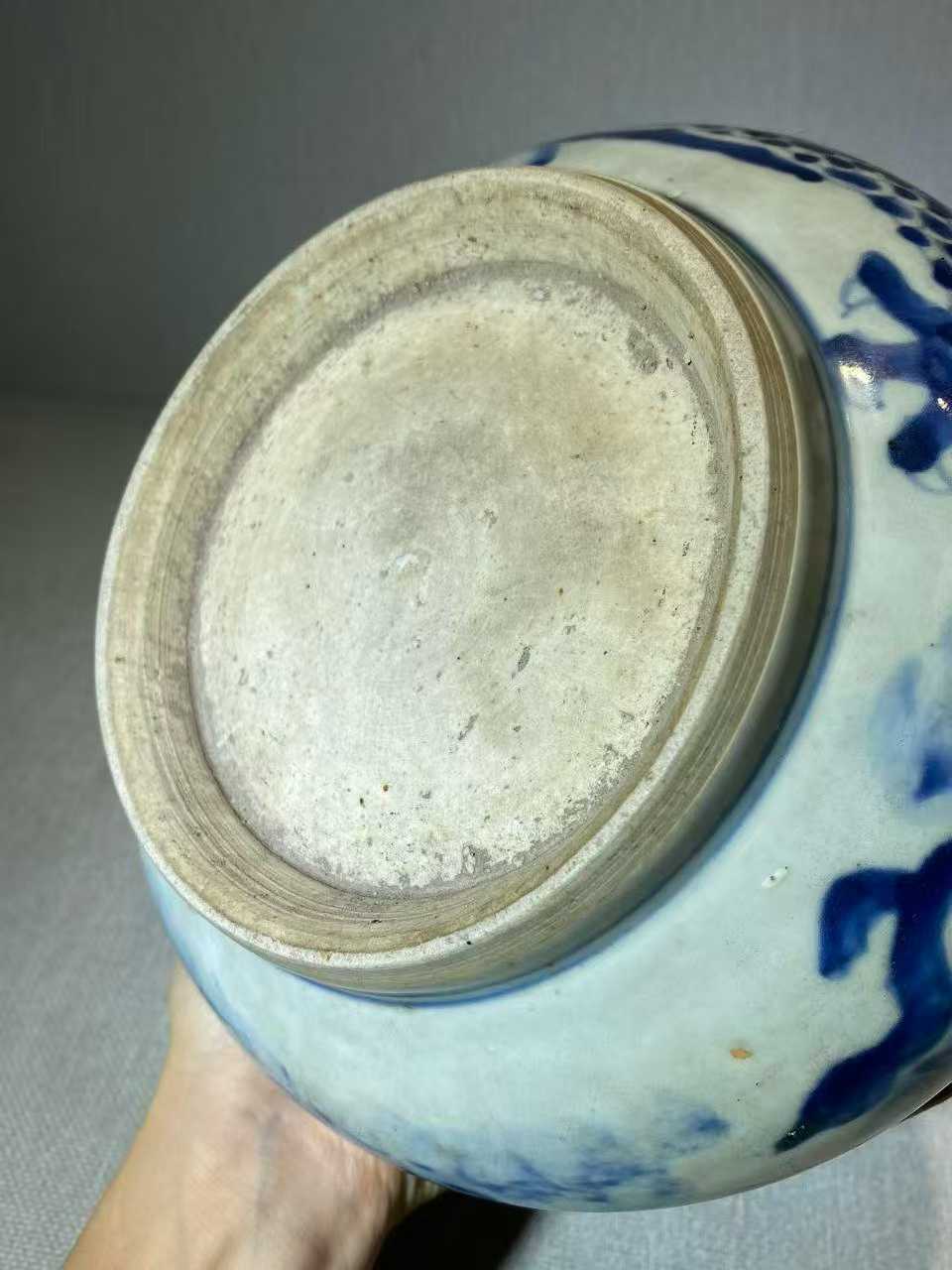 青花鱼龙纹香炉