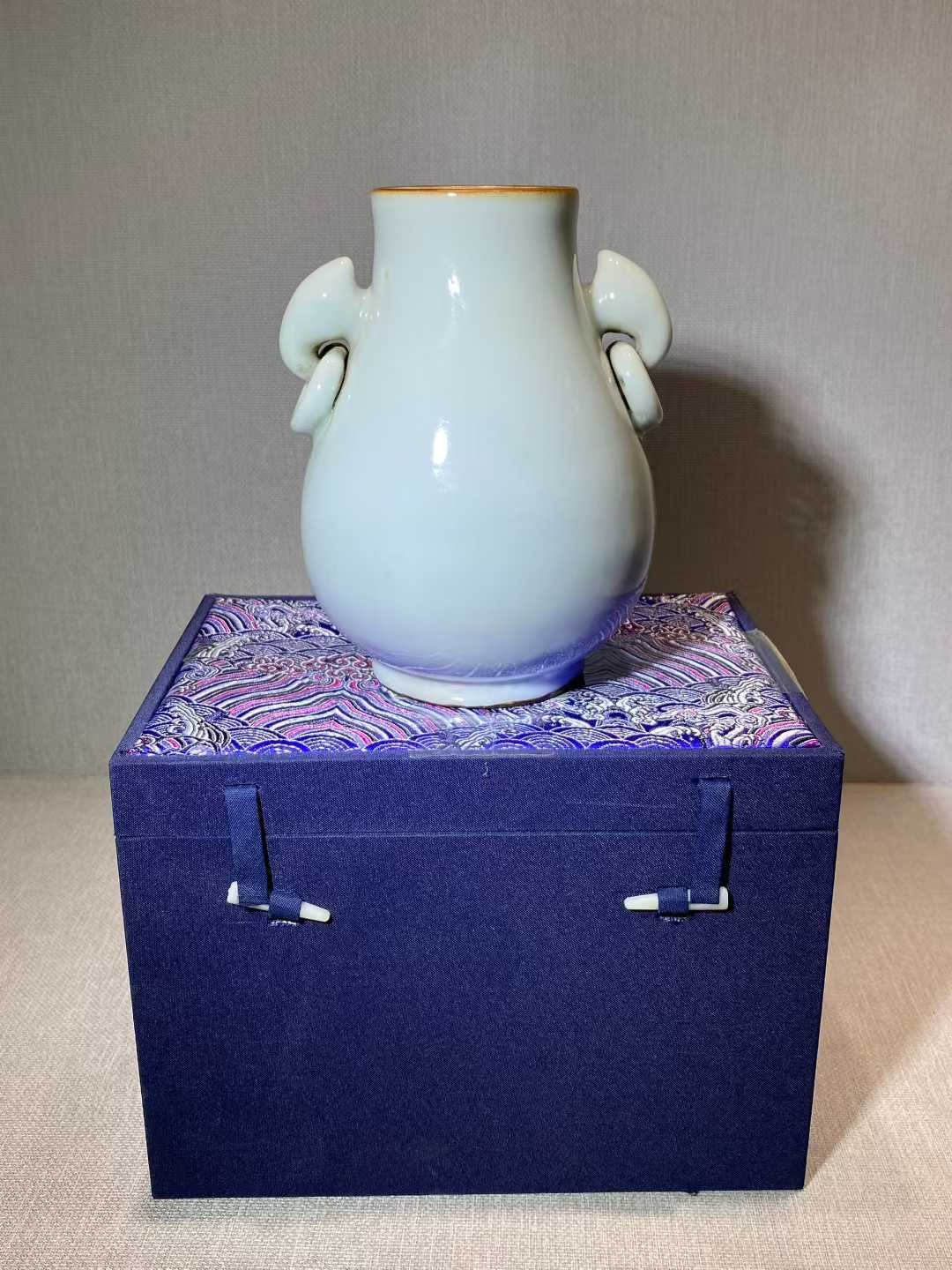 仿官釉鸠耳尊