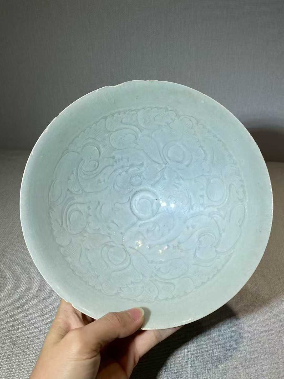 湖田暗花卉斗笠碗