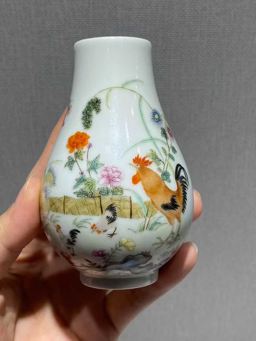 粉彩大吉图鱼篓尊