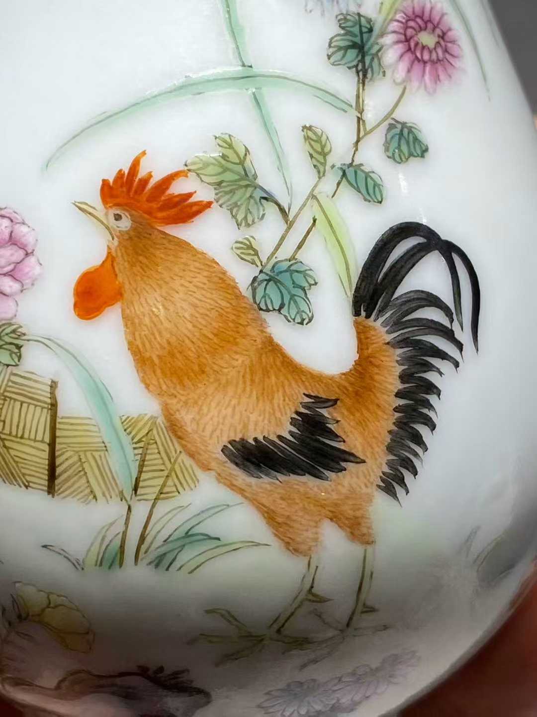粉彩大吉图鱼篓尊
