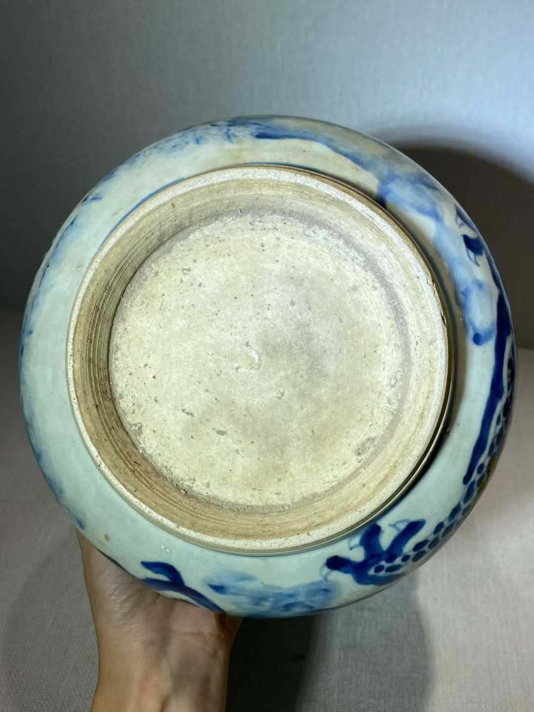 青花云龙纹香炉