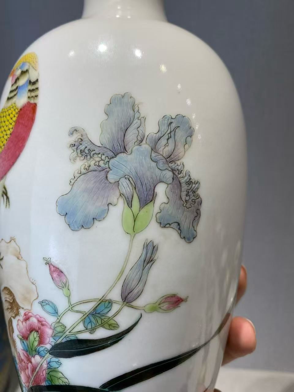 珐琅彩锦鸡芙蓉图瓶 一对