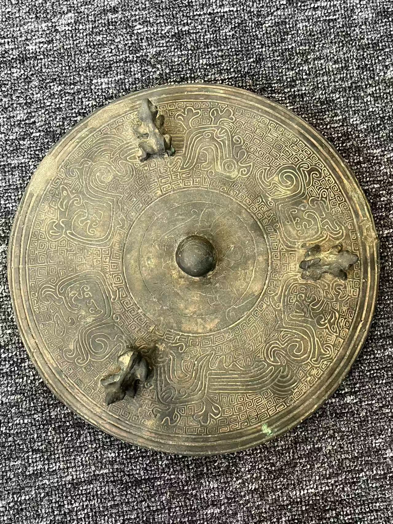 商周兽面云雷纹双耳三足铜簋炉
