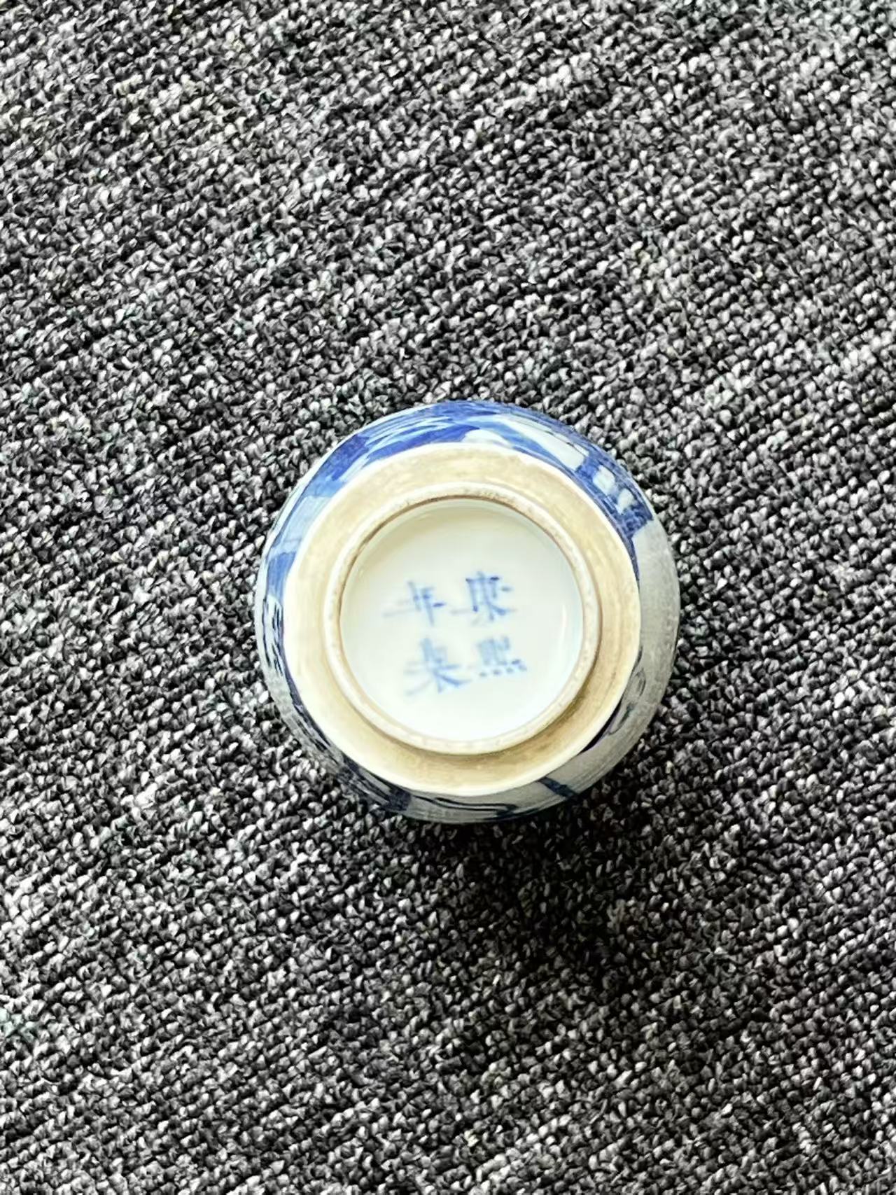 青花人物故事观音瓶