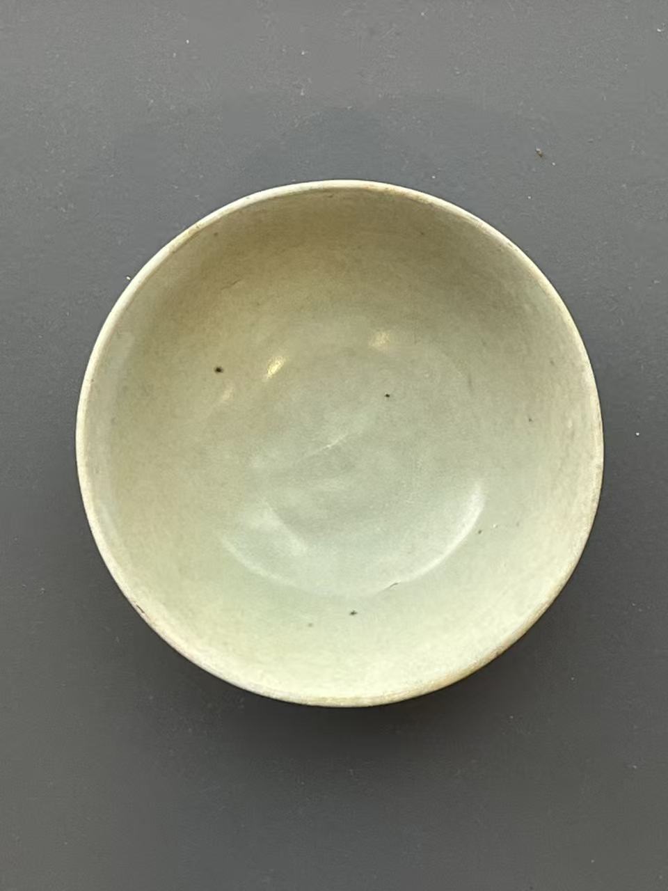 青釉青花纹饰茶碗
