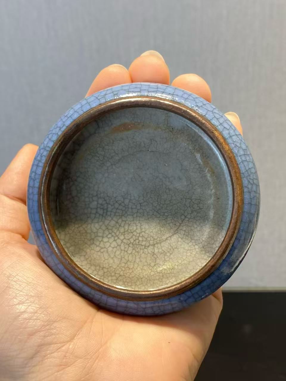 天蓝釉冰片纹镗锣洗