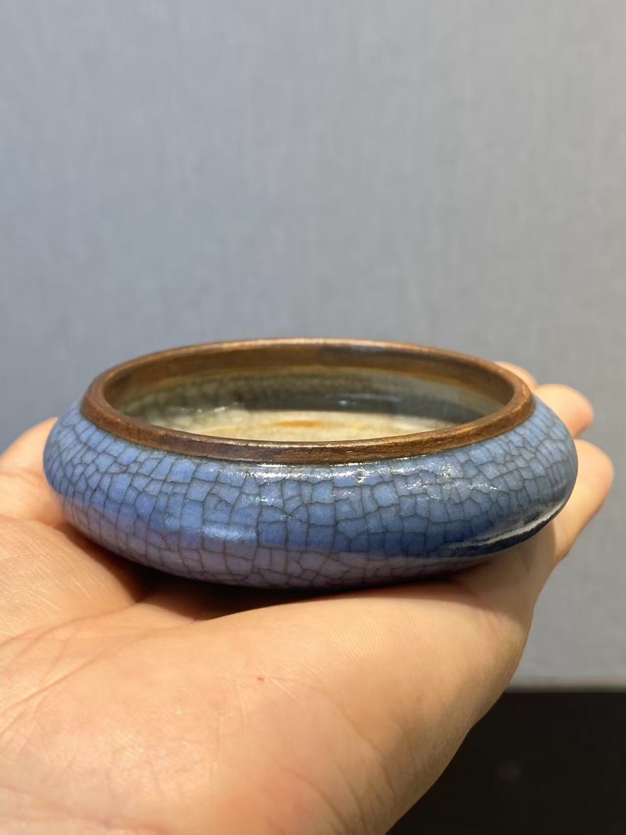 天蓝釉冰片纹镗锣洗