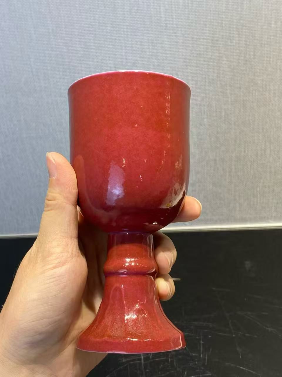 胭脂红釉高足杯