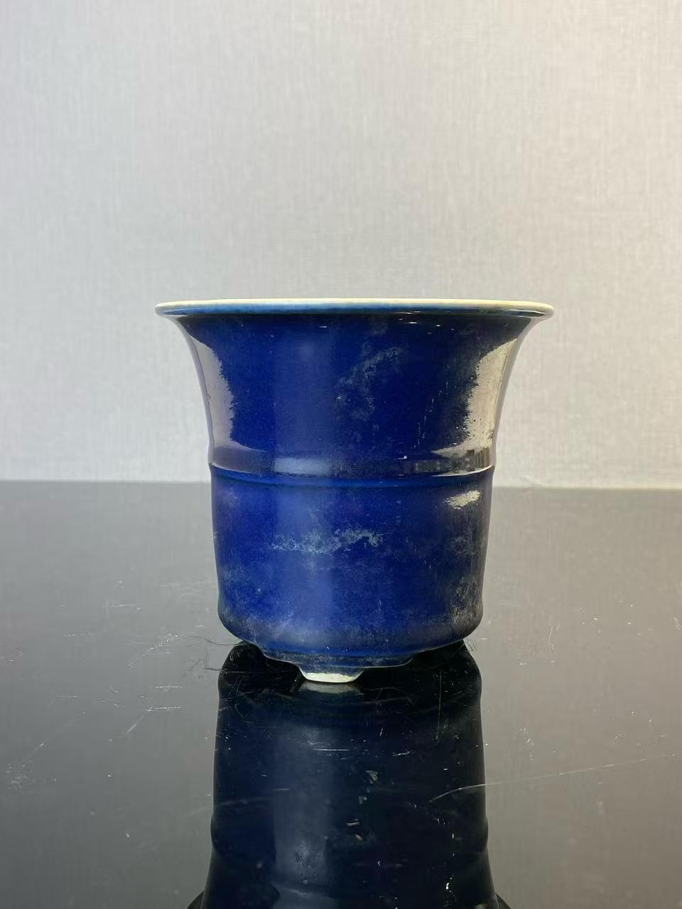 霁蓝釉花盆