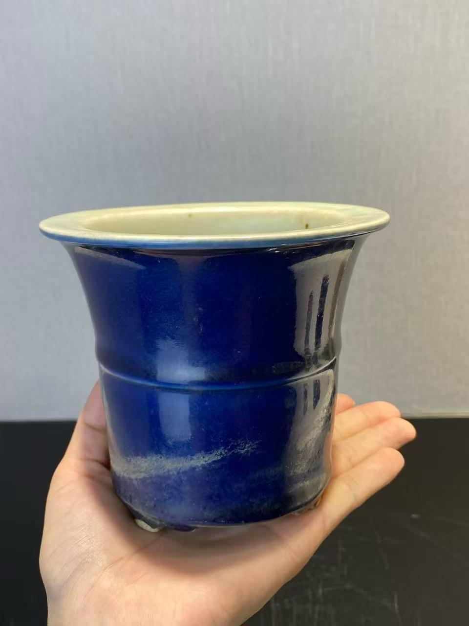 霁蓝釉花盆