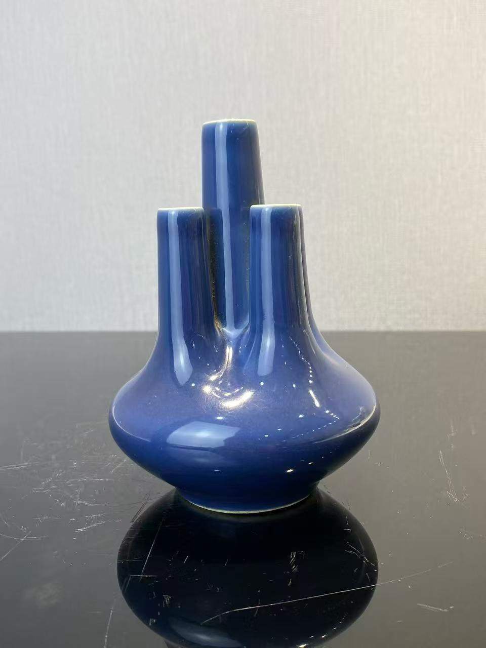 霁蓝釉五管花插