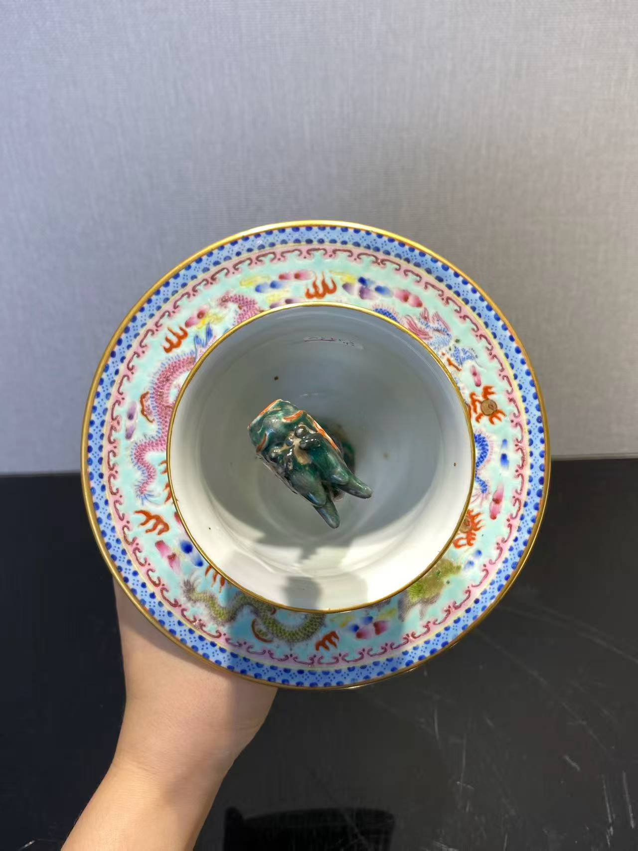 粉彩海水云龙纹公道杯