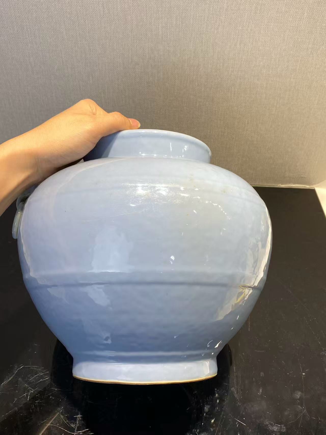 天蓝釉铺首尊