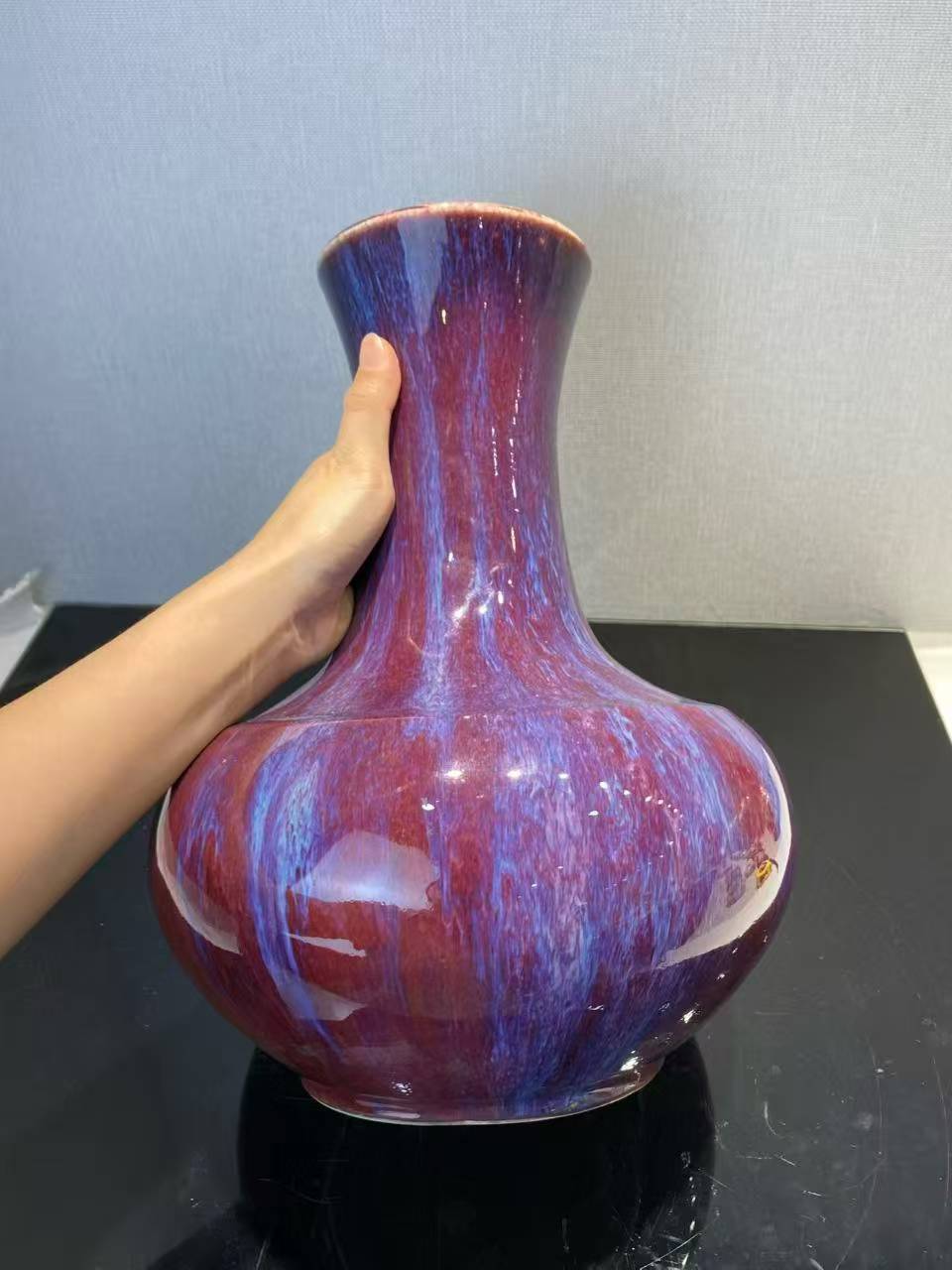 窑变釉荸荠瓶
