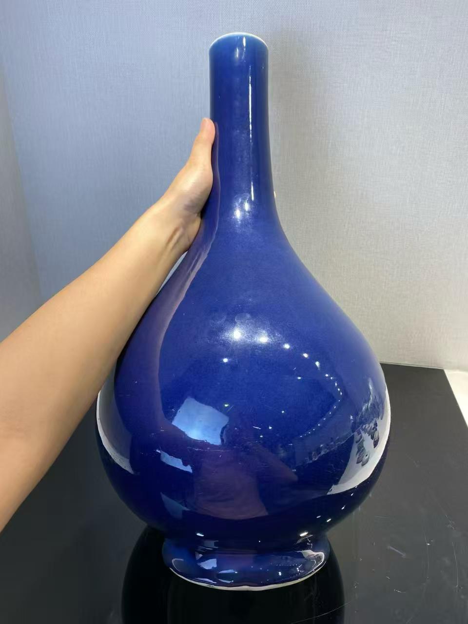 霁蓝釉大锥把瓶