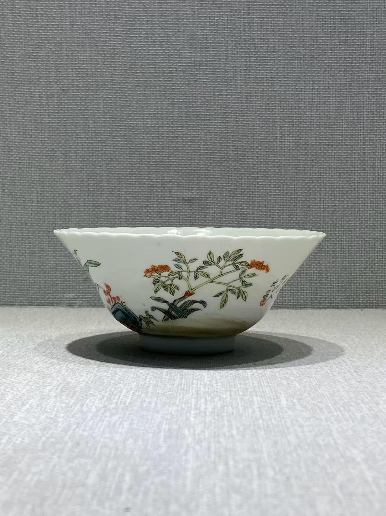 粉彩洞石兰花诗文碗