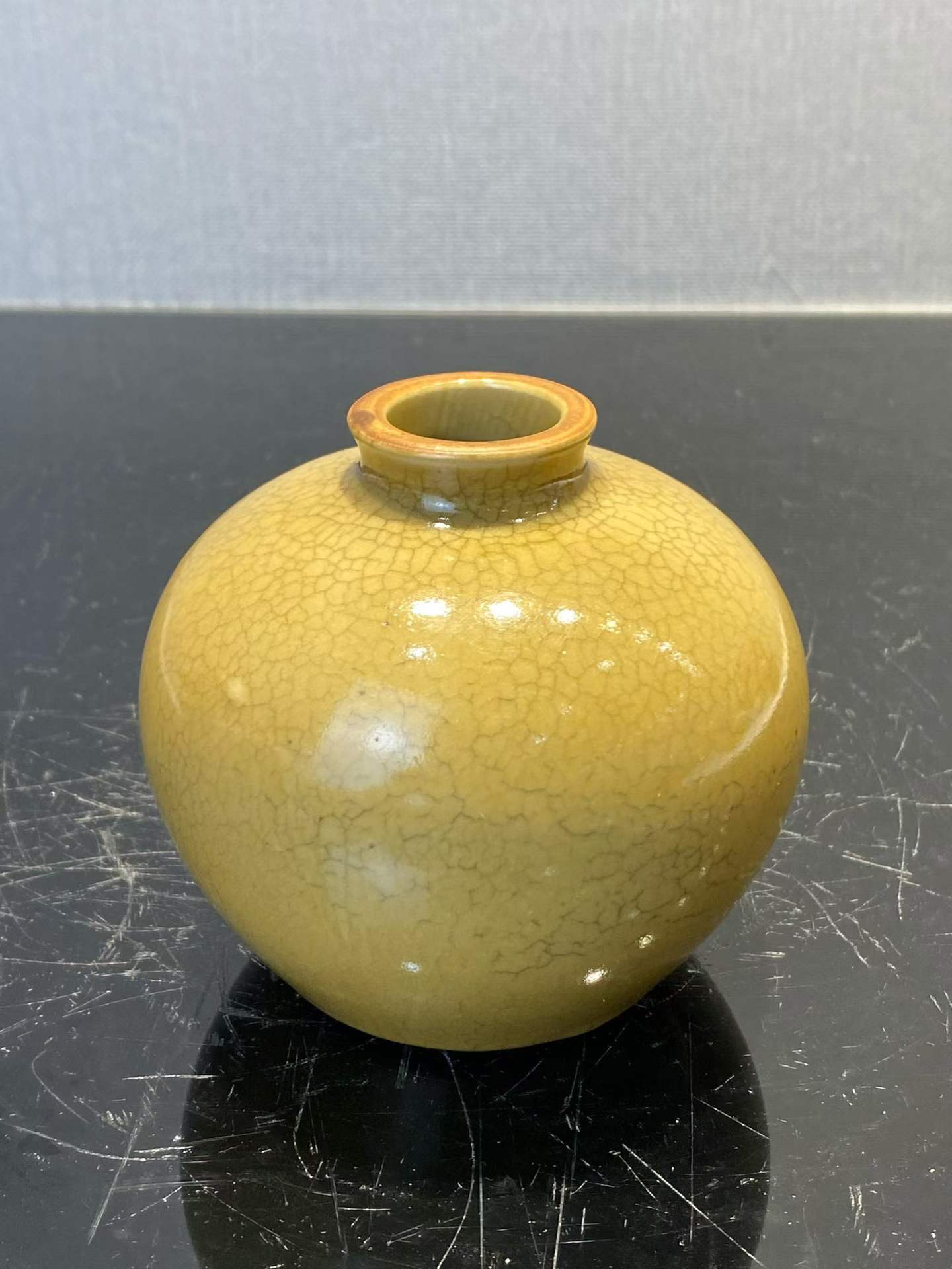 黄哥釉嘟噜瓶